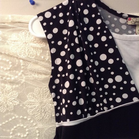 🐚Polka dotted Tunic shirt🐚 - Picture 5 of 5